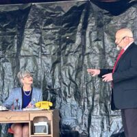 Daria Sangiovanni as Ms. Shaw and Scott van Slyck as Mr Ulrich